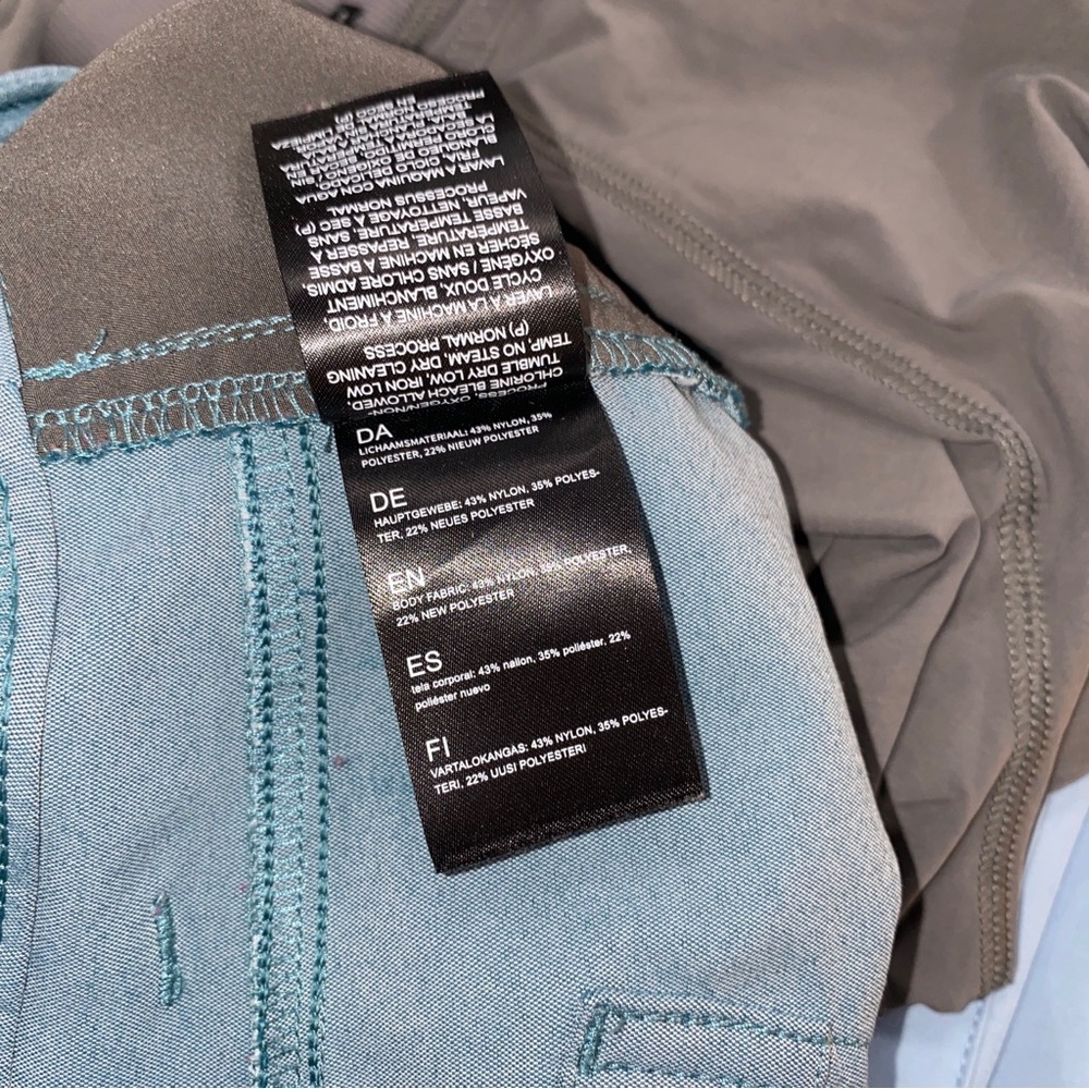 Kuhl Legendary Capri Pants Womens 10 Blue Nylon Stretch Hiking Travel Outdoor - Picture 6 of 9
